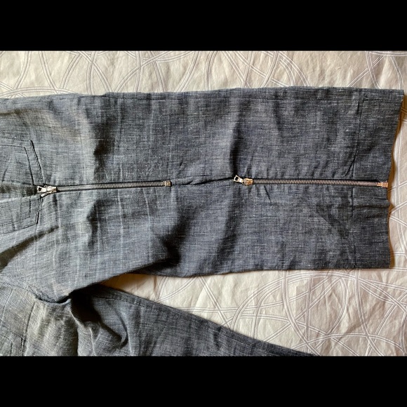 Marc Jacobs Linen High Waisted Cropped Pants with Back Zippers, size 8 - Picture 3 of 12